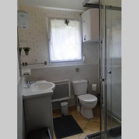 Miller's Farm. On The Auhtie For 2 *